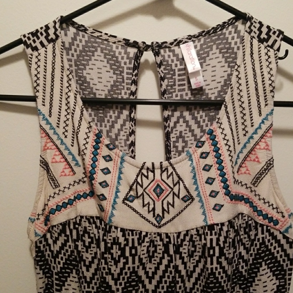 Romper - Picture 2 of 4